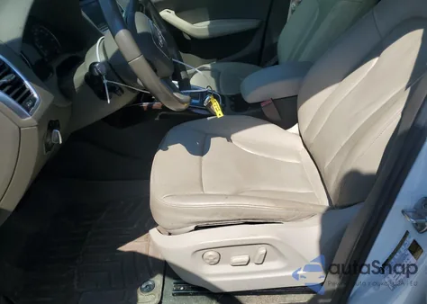 2012 Audi Q5 Premium z USA, uszkodzony, nr VIN WA1CFAFP7CA092853